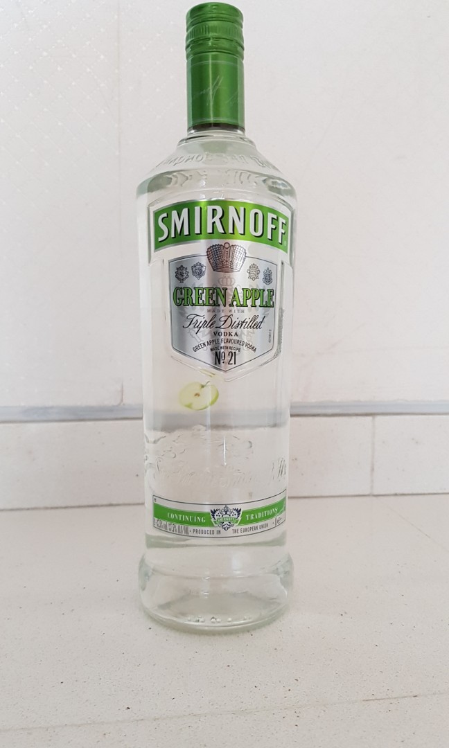 Smirnoff Green Apple Vodka 1 Litre Dfs Food Drinks Beverages On Carousell