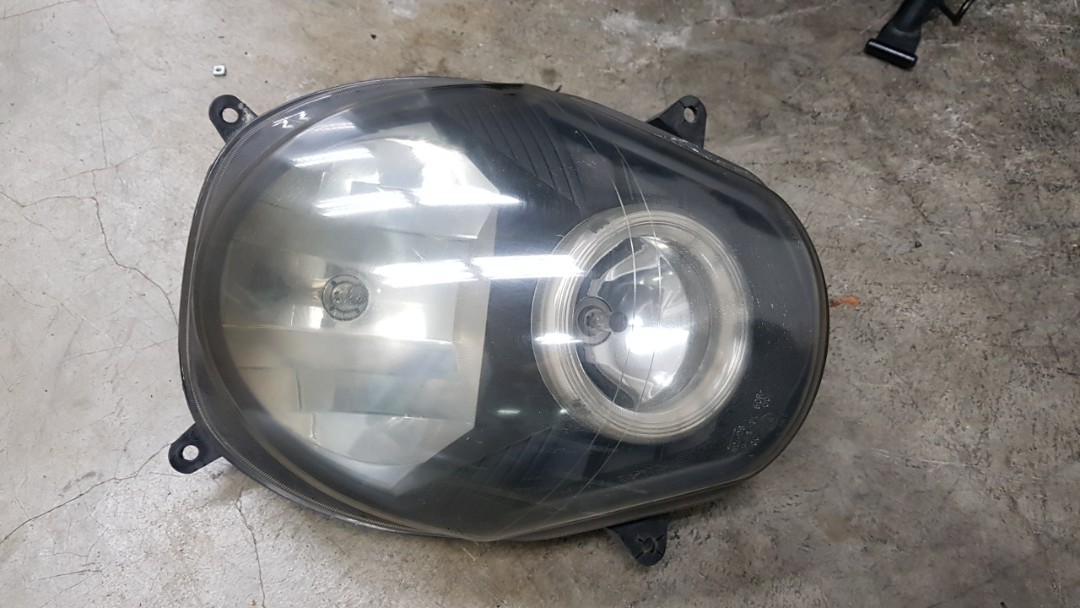 SYM GTS200 HEADLIGHT, Motorcycles, Motorcycle Accessories on Carousell