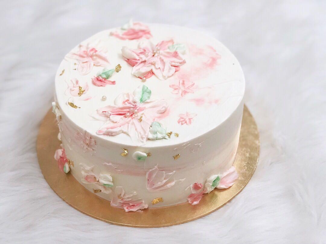 Textured Painted Flowers Cake Food Drinks Baked Goods On Carousell