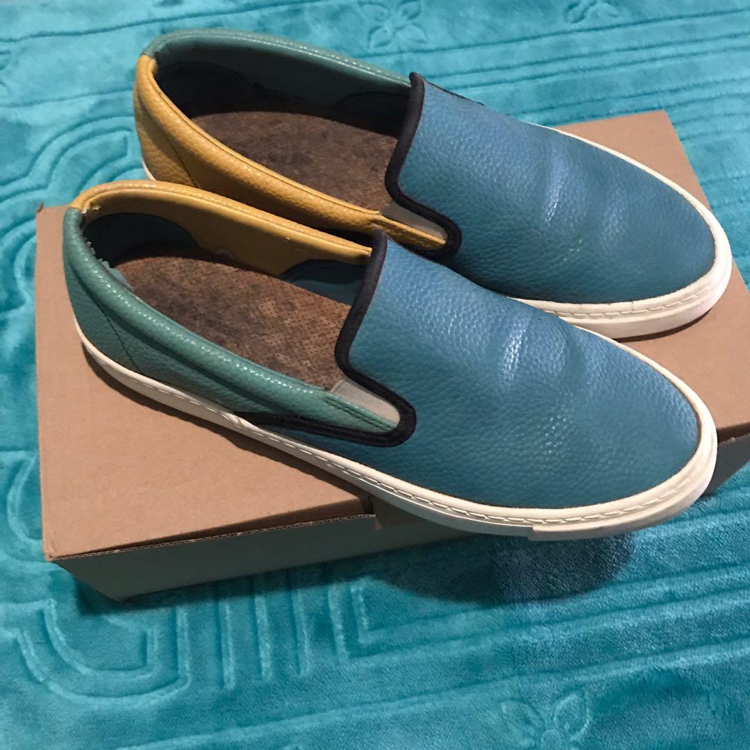 Zara Man Sneakers Triple Color Men S Fashion Men S Footwear Sneakers On Carousell