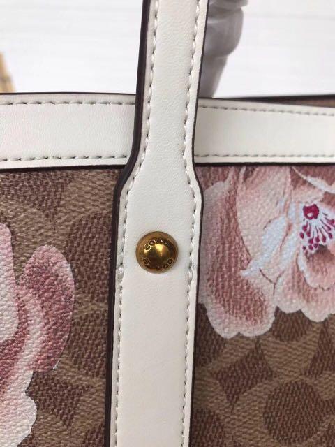 Authentic coach market tote insignature Rose print