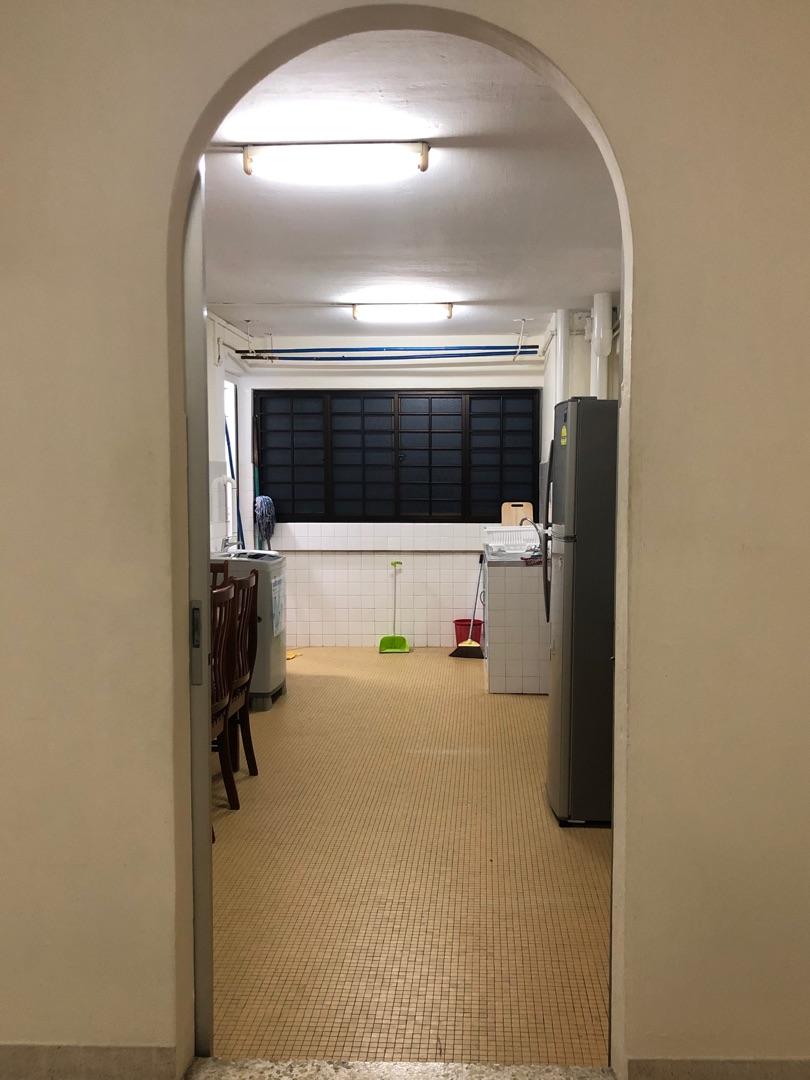 Blk 637, Ang Mo Kio Avenue 6, walk to Yio Chu Kang MRT, market, schools,  park, Property, Rentals, HDB on Carousell