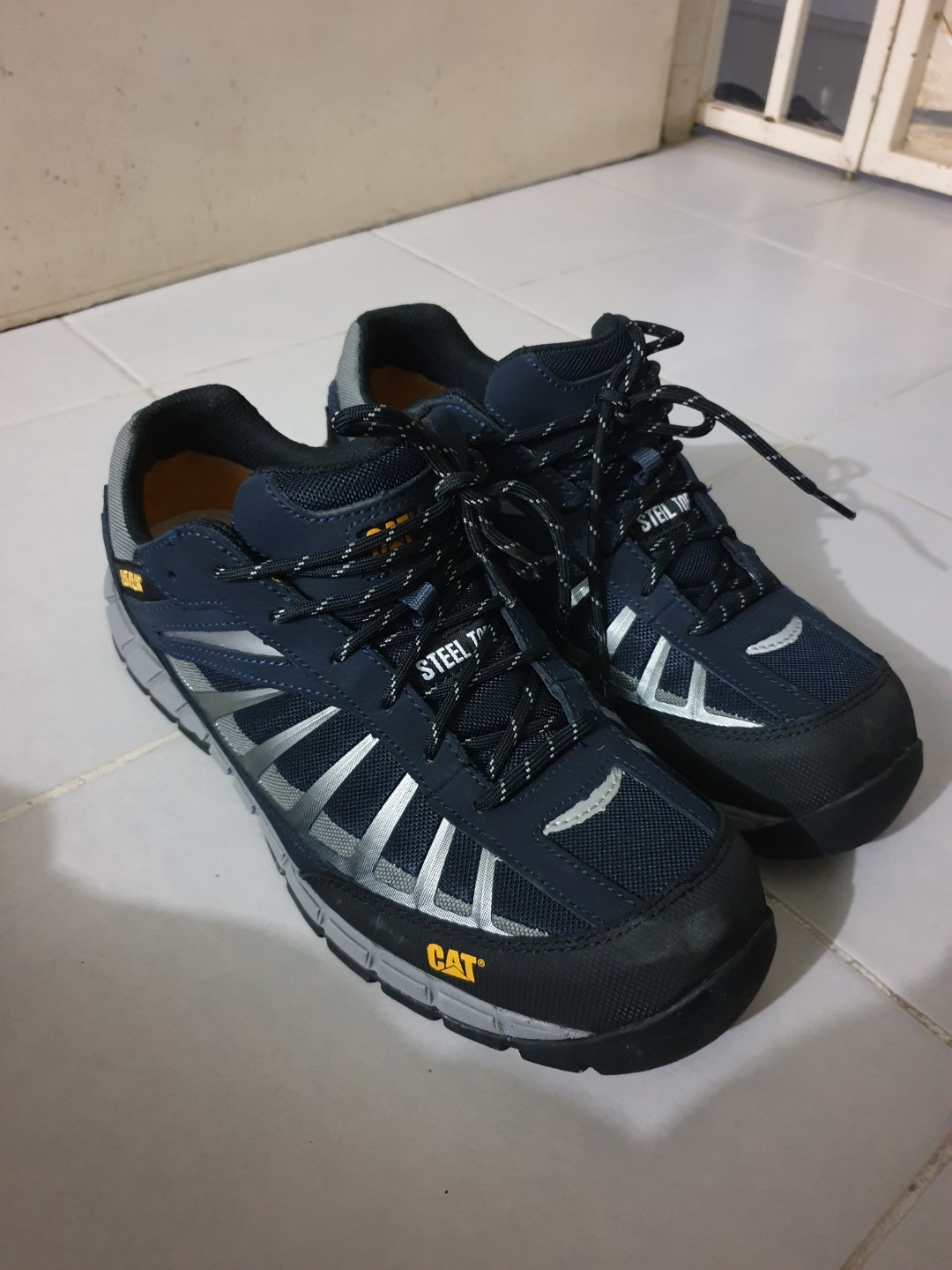 cat ergo safety shoes