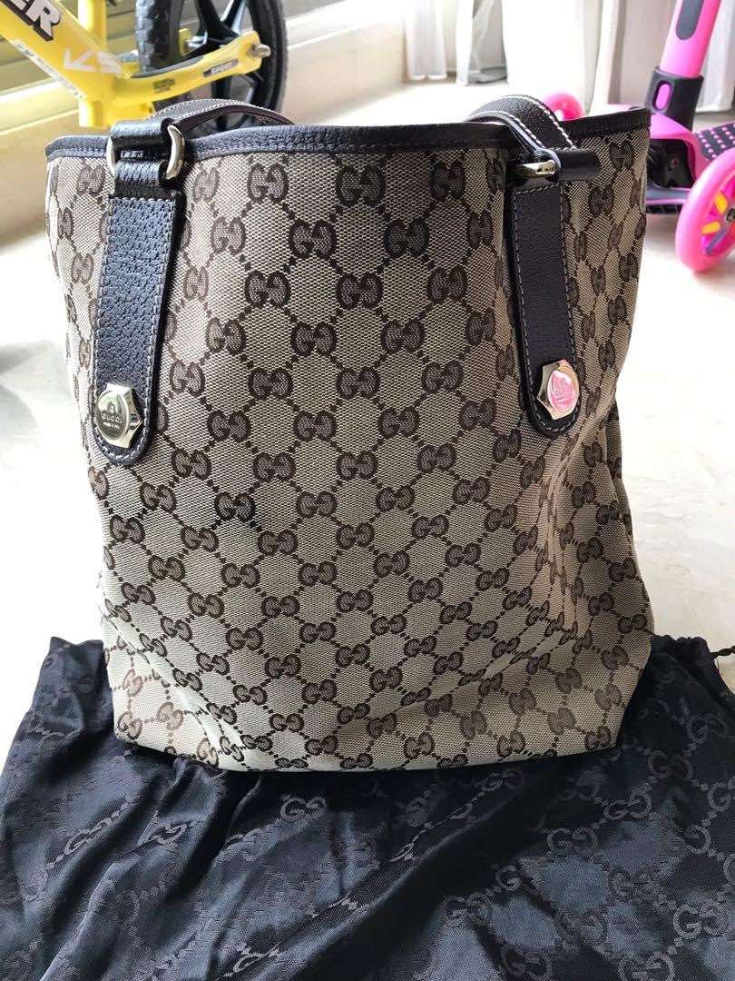 gucci signature tote bag