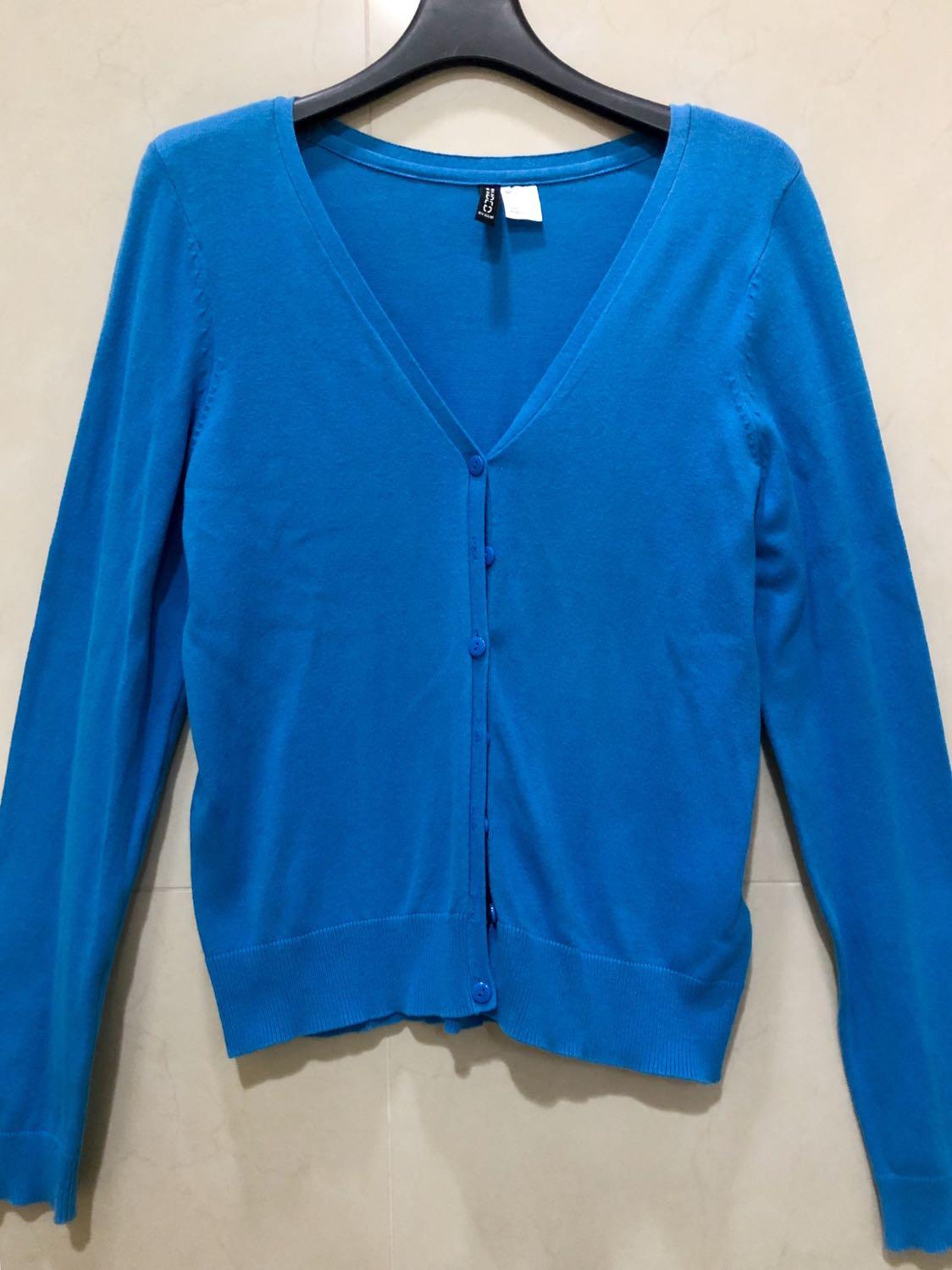 H&M Blue Cardigan (Category: Coats, Jackets and Outerwear) located in Quezon City. Submitted by etc_79 (Listing ID 200373245, Image 1). Description: .