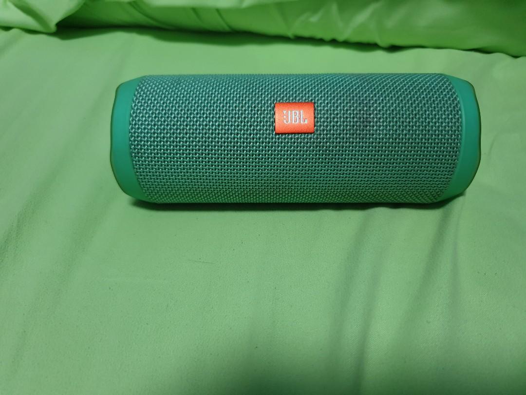 JBL Flip 4, Audio, Soundbars, Speakers & Amplifiers on Carousell