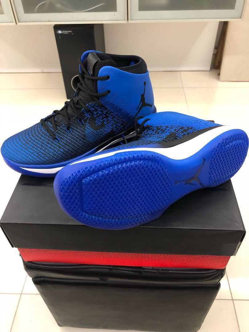 stores that sell jordan 31