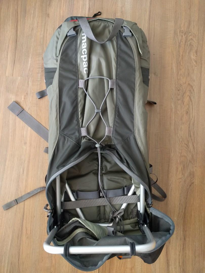 Macpac baby backpack carrier 17kg, Babies & Kids, Going Out, Carriers