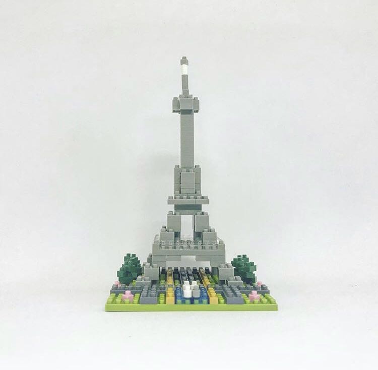 nanoblocks eiffel tower