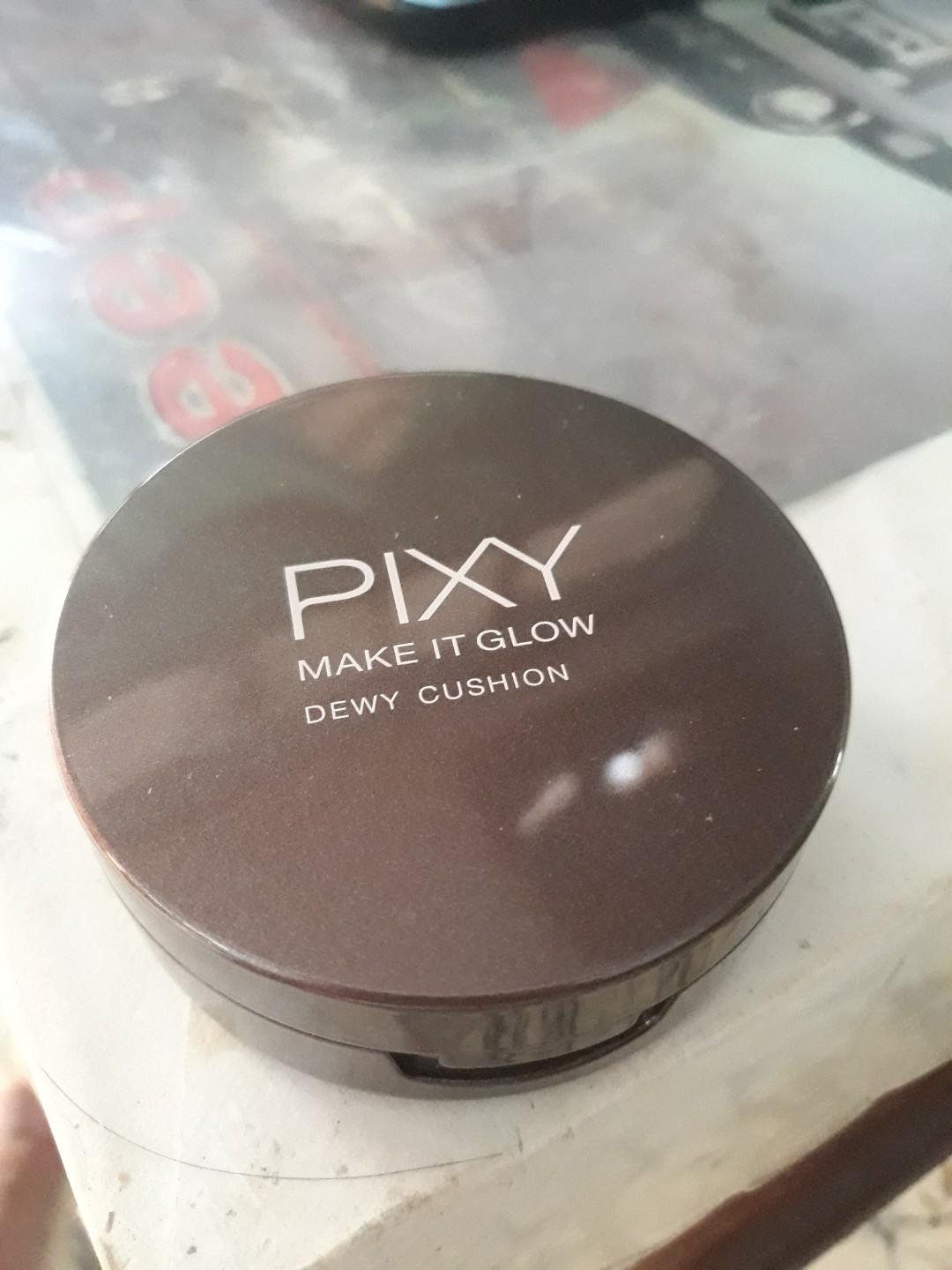 Download Pixy Make It Glow Shade Cushion Background