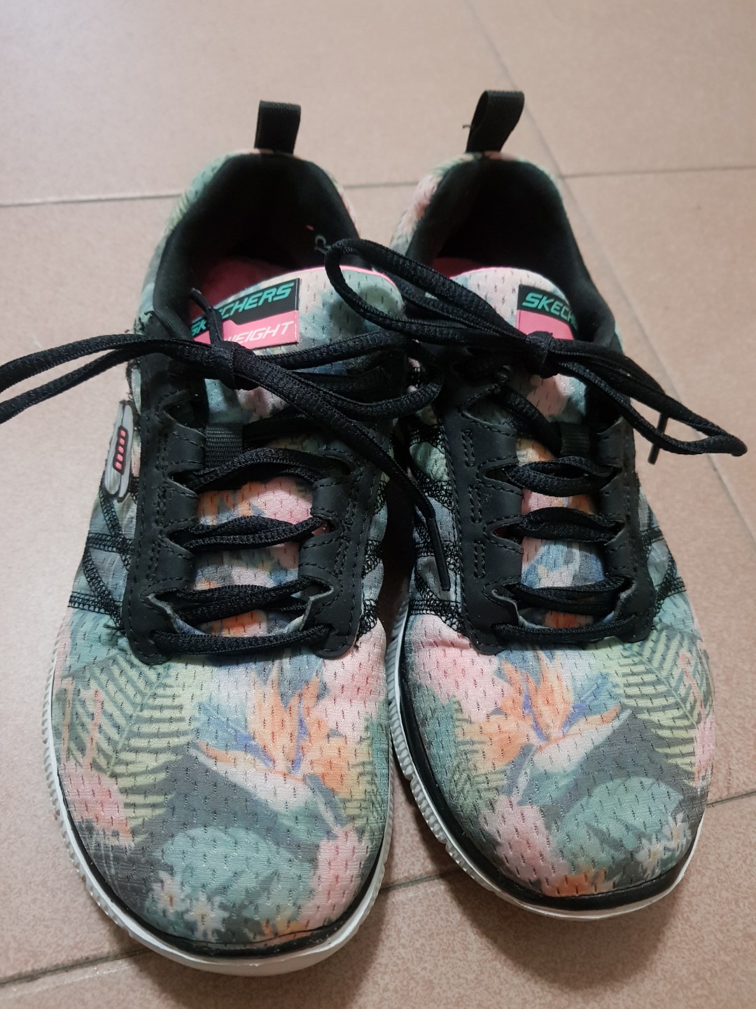 skecher light weight