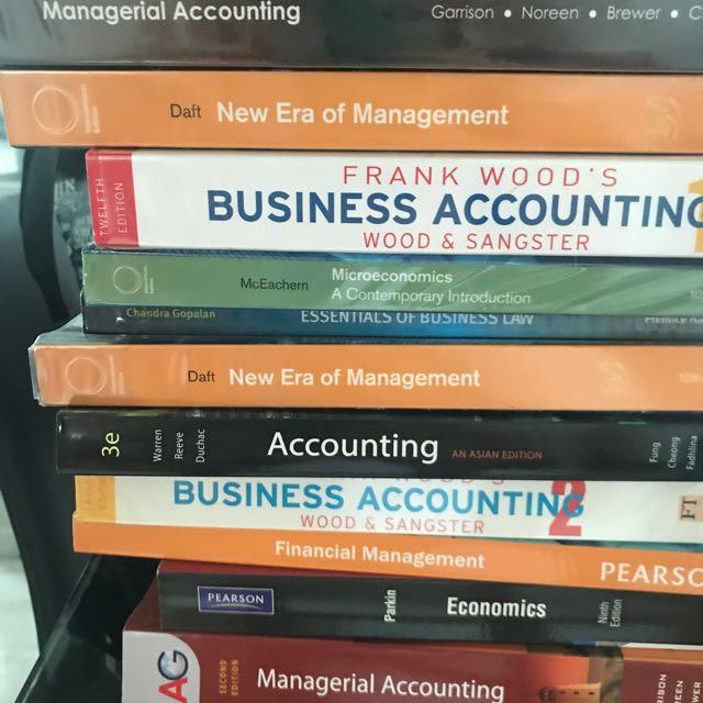 Textbooks For sale, Hobbies & Toys, Books & Magazines, Textbooks on Carousell