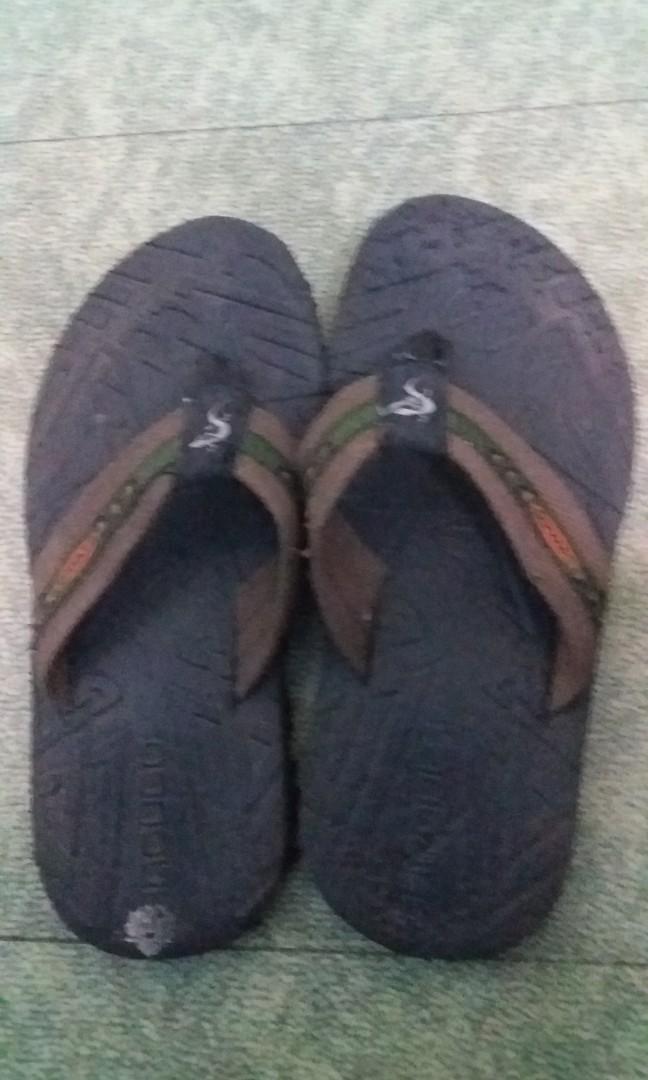 Unisex Sandugo slippers, Men's Fashion, Footwear, Slippers & Slides on ...