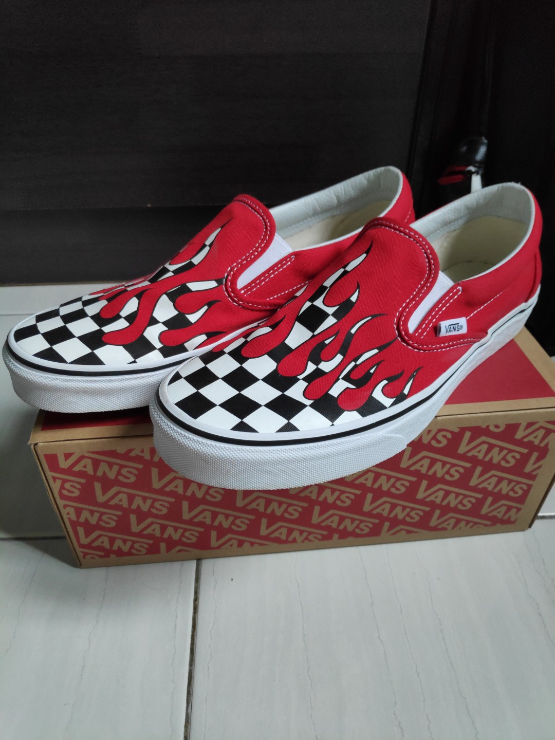 Checkerboard vans flames top
