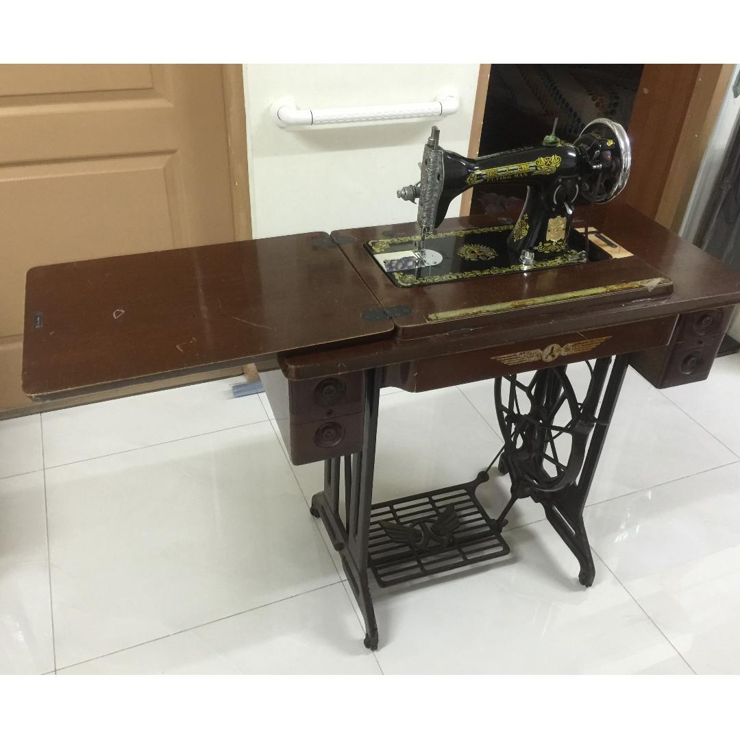 Vintage Sewing Machine (Flying Man), Hobbies & Toys, Memorabilia ...
