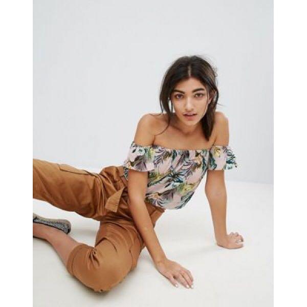 Bershka Tropical Off the Shoulder Crop Top Women s Fashion Tops