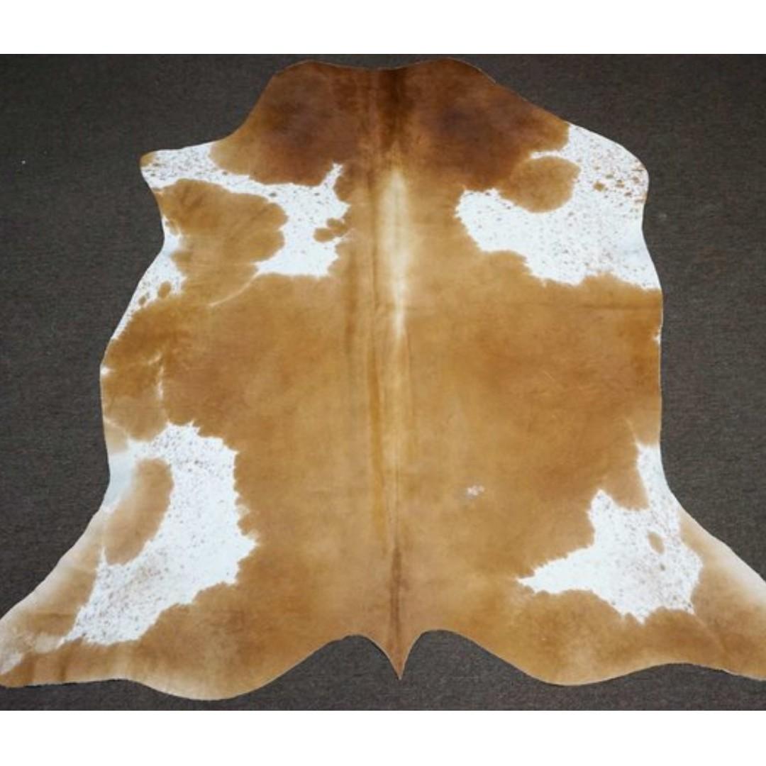 Classic Longhorn Brown White Cowhide Rug Furniture Home Decor