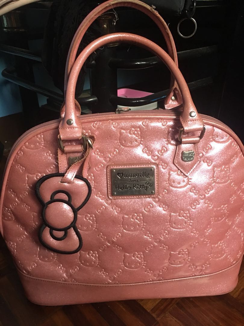 Hello Kitty Loungefly Bag (small dome Pink), Women's Fashion, Bags &  Wallets, Beach Bags on Carousell