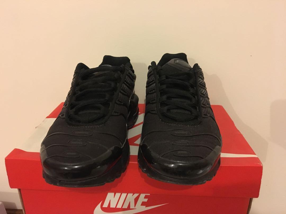 Black air max online plus grade school