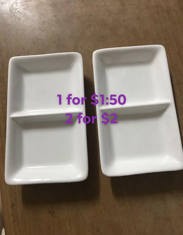 Plates (Category: Dinnerware & Cutlery) located in Singapore. Submitted by christ0pher89 (Listing ID 200510098, Image 3). Description: .