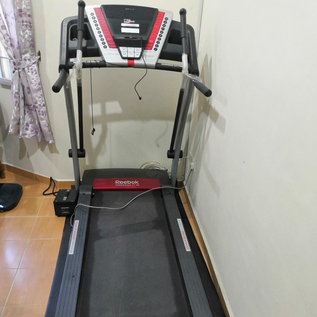 reebok crosswalk v7 90 treadmill