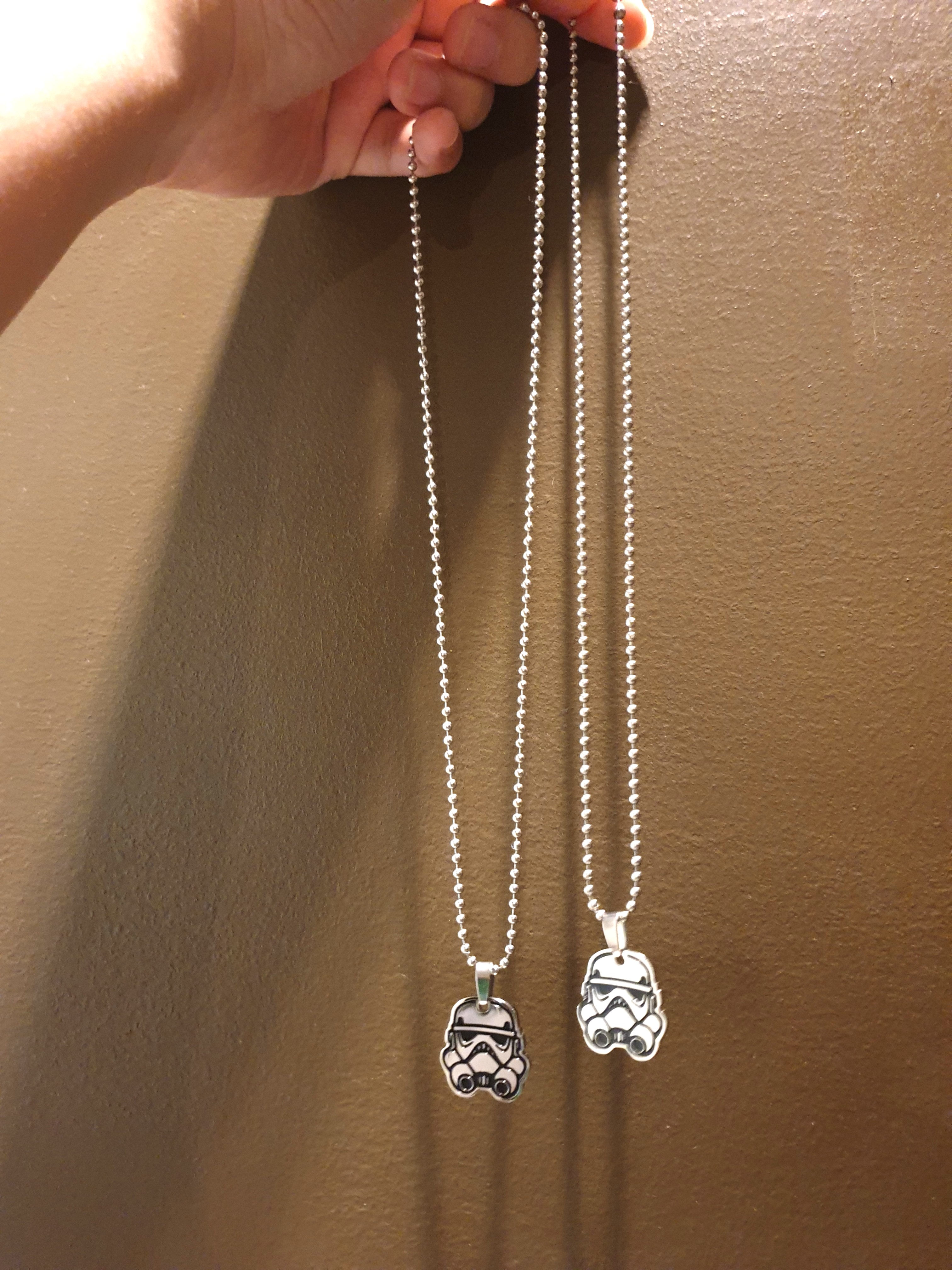 Star wars online couple necklace