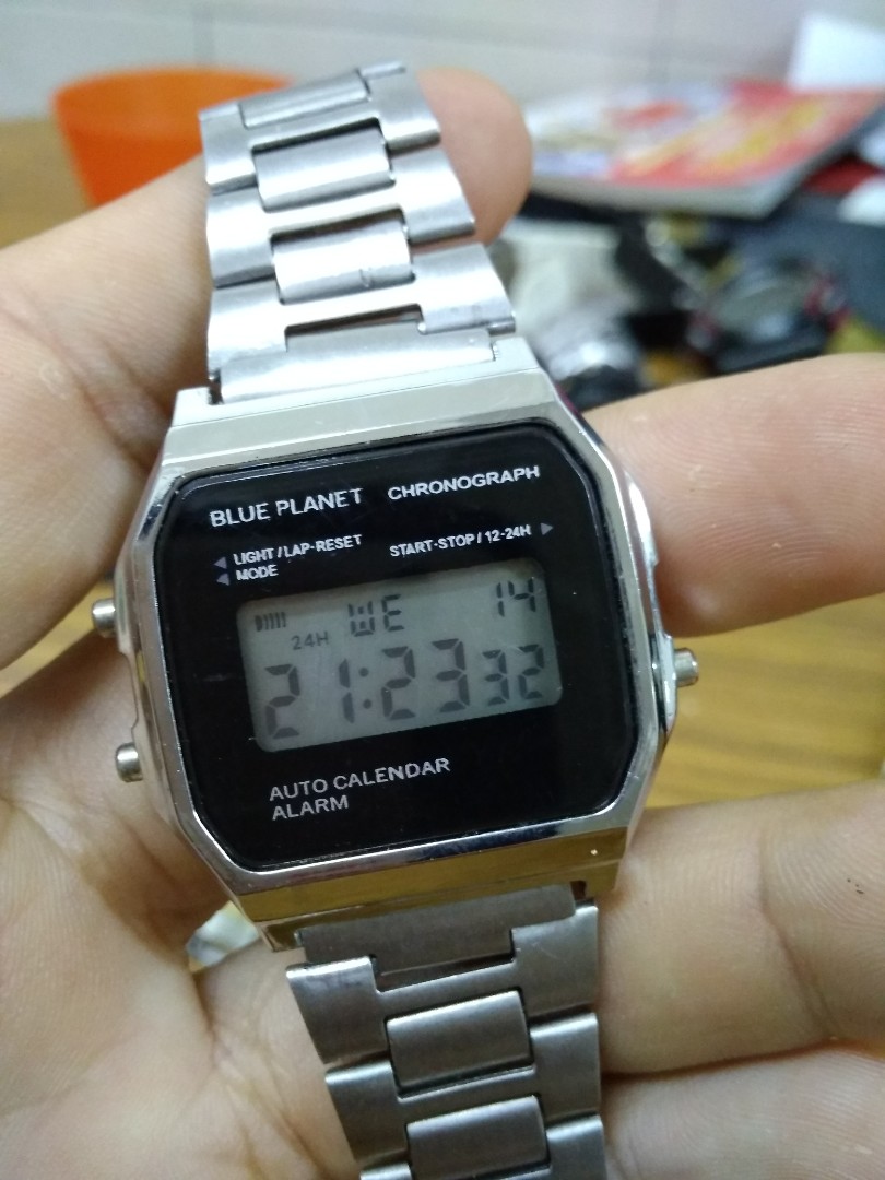 Vintage Blue planet digital sports watch Japan, Men's Fashion, Watches &  Accessories, Watches on Carousell