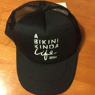NWT 'A Bikini Kinda Life' black cap