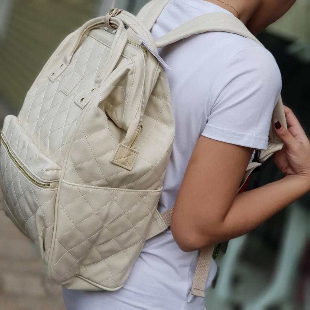 Anello quilting sales mini backpack