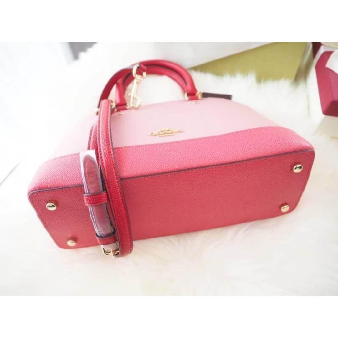authenticollection.bywani - MINI SIERRA SATCHEL IN COLORBLOCK (COACH  F24589) RM499 Details Crossgrain leather Inside multifunction pockets Zip  closure, fabric lining Handles with 3 1/2 drop Outside slip pocket  Detachable strap with 21