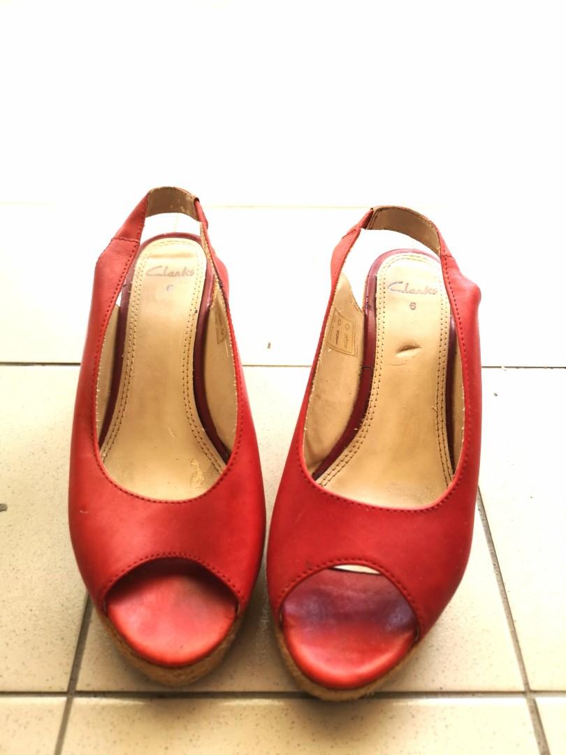 clarks red sandals