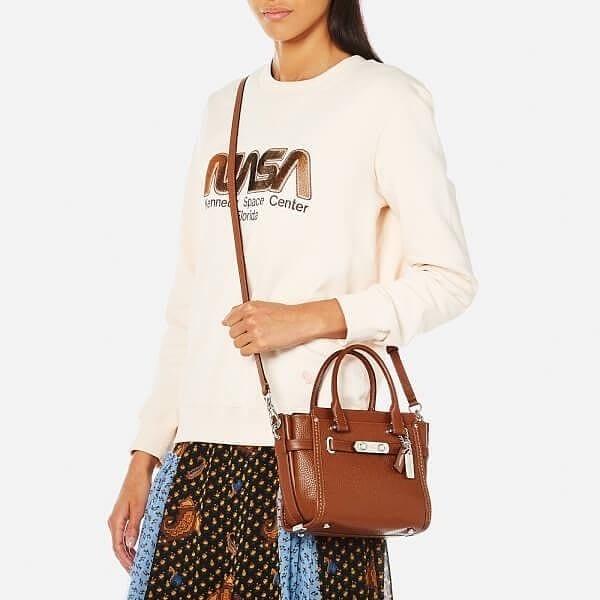 Coach swagger shop 21 size