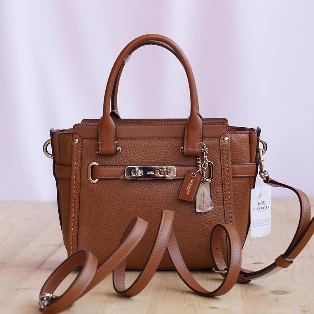 Coach swagger 21 size discount