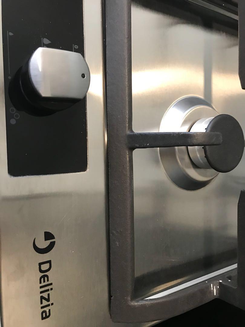 Delizia kitchen gas hob, TV & Home Appliances, Kitchen Appliances