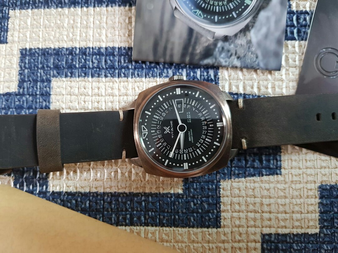 Kickstarter Titanic X automatic dive watch with unique rotor