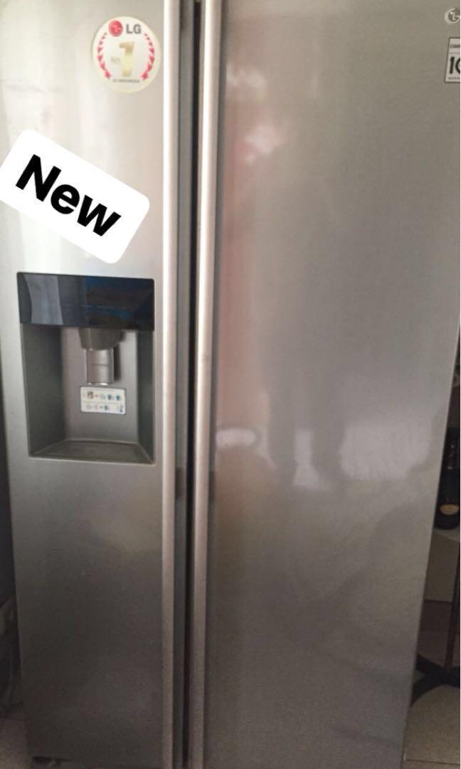 Lg Baru Belum Pernah Dipakai Dua Pintu Ad Water Dispenser Dan