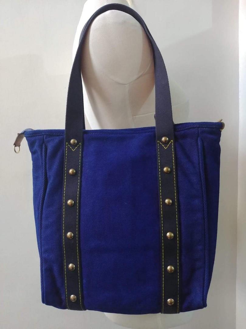 Louis Vuitton Blue Antigua Canvas Pochette Plate Cosmetic Bag Leather  ref.306686 - Joli Closet