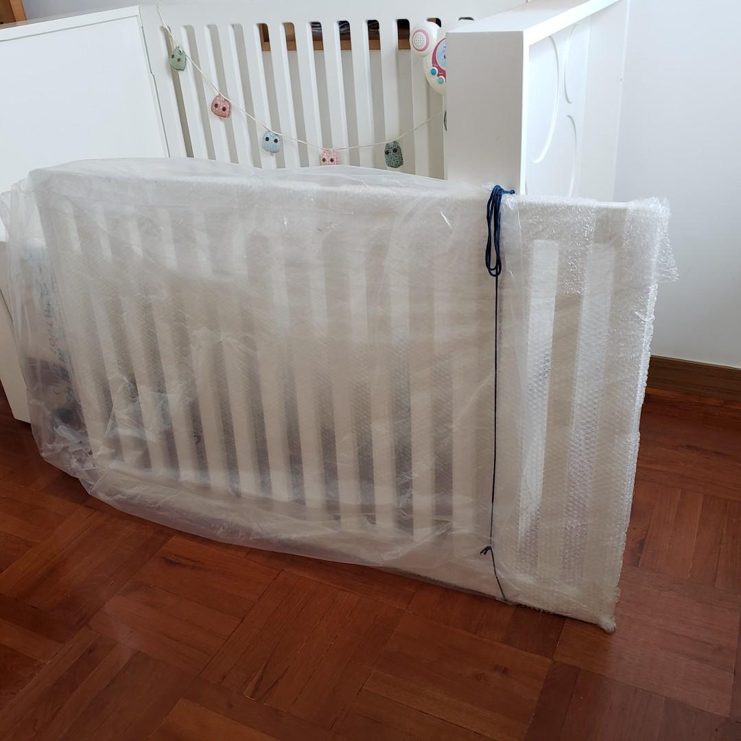 Nurseryworks Aerial Crib In Circles With Snow White Rails Babies