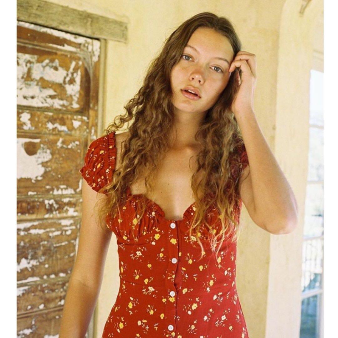 with jean emelie dress