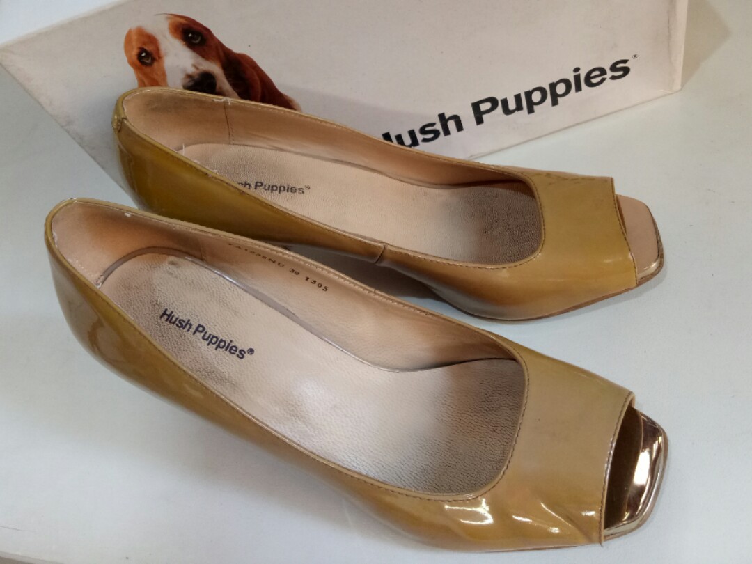 Preloved Sepatu High heels Hush Puppies 