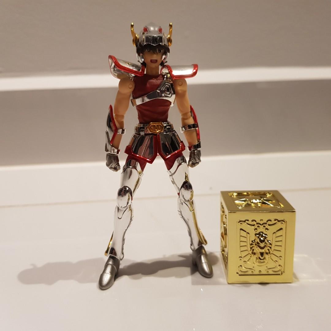Saint Seiya Pegasus Cloth Box Gold Colour Version Toys Games