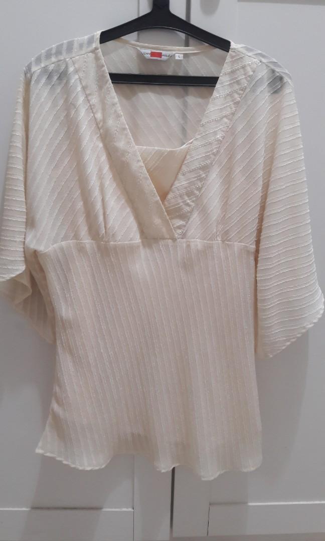Simple White Blouse, Fesyen Wanita 