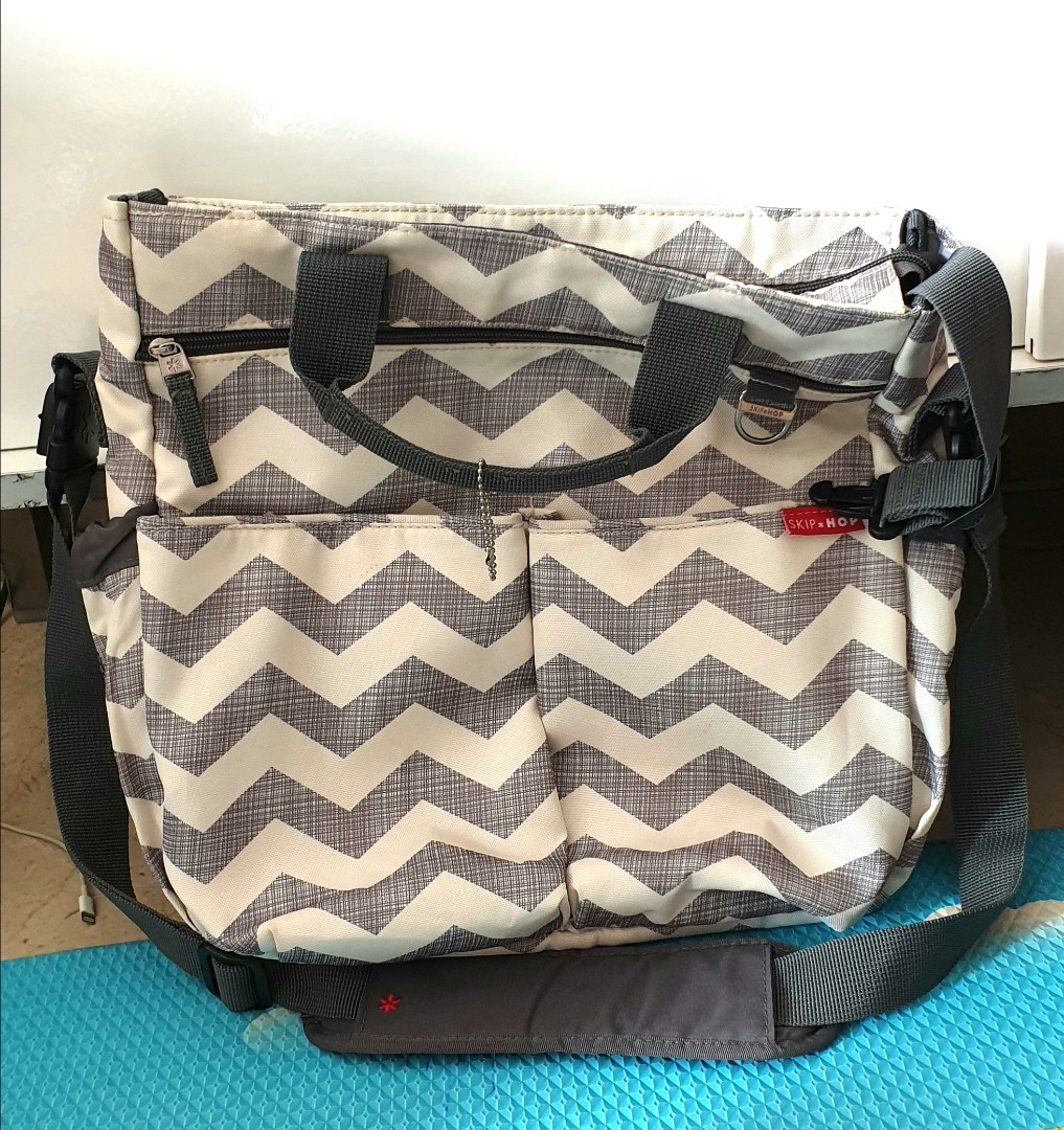 skip hop duo signature chevron