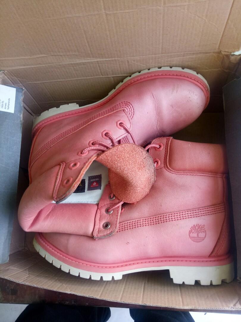 womens pink timberland boots size 11