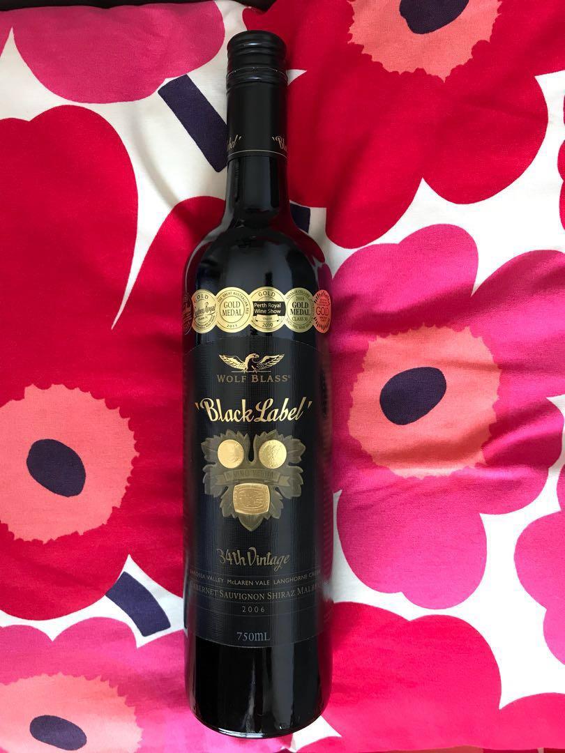 Wolf Blass Black Label 2006, 嘢食& 嘢飲, 飲料- Carousell