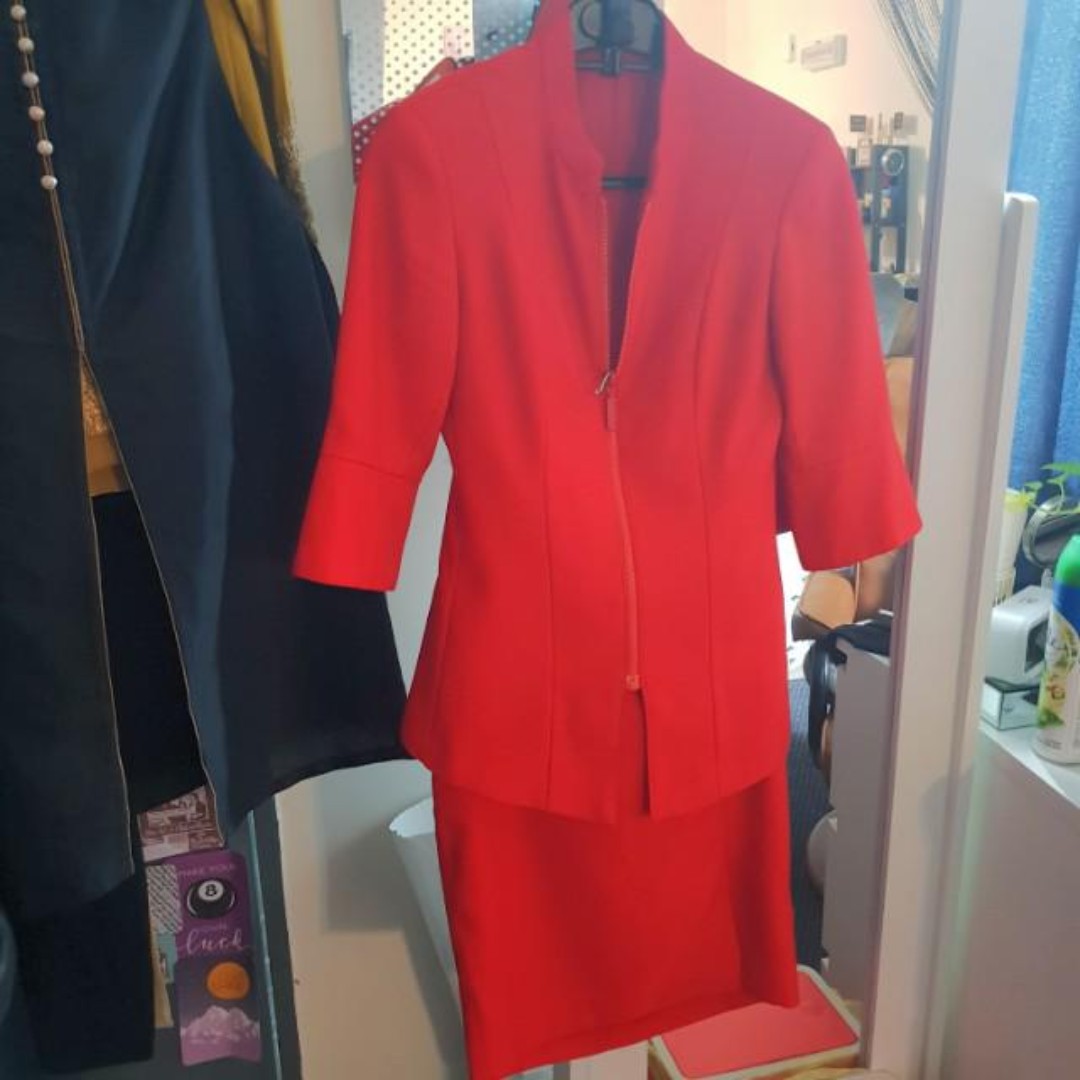 Looking For Air Asia Stewardess Ladies Cabin Crew Airline Uniform Looking For On Carousell