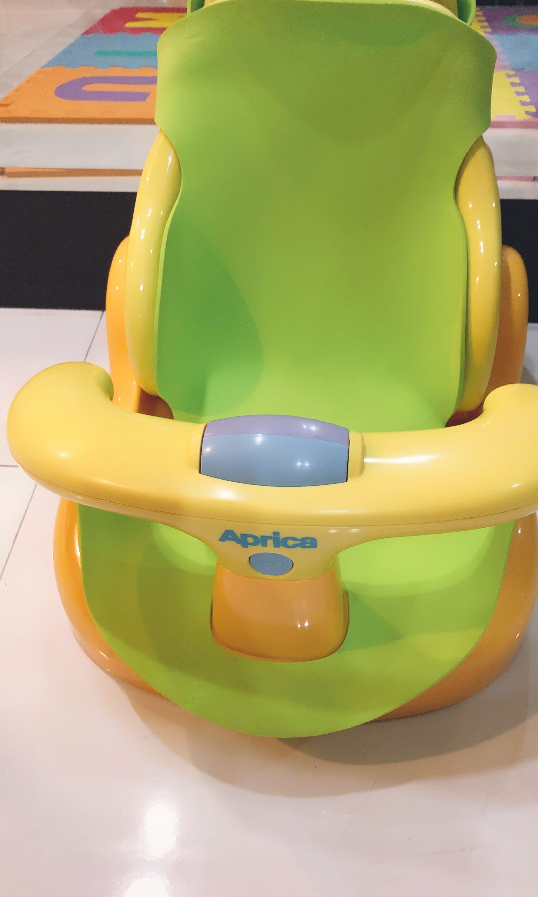 aprica bath seat