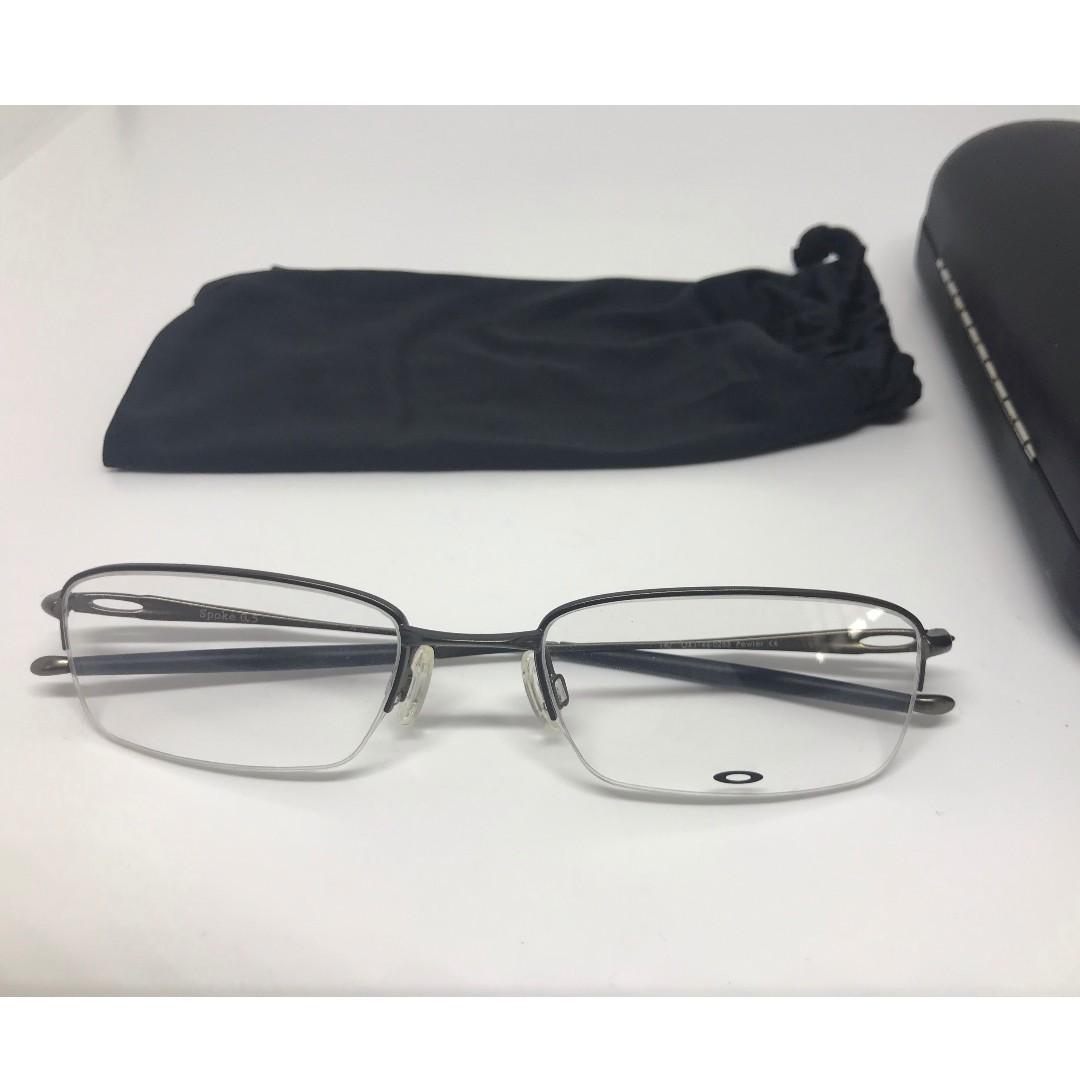 Oakley spoke 0.5 outlet