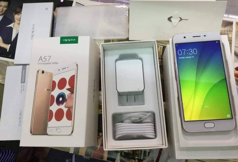 Brandnew Oppo A57 (Category: OPPO) located in Caloocan City. Submitted by anglla21 (Listing ID 200825886, Image 2). Description: Oppo a57: Php6,500 Mall price: 9,990 Color black 32gb, 3gb ram Corning gorilla glass 4 Octacore 16mp and 13mp camera With finger print sensor.