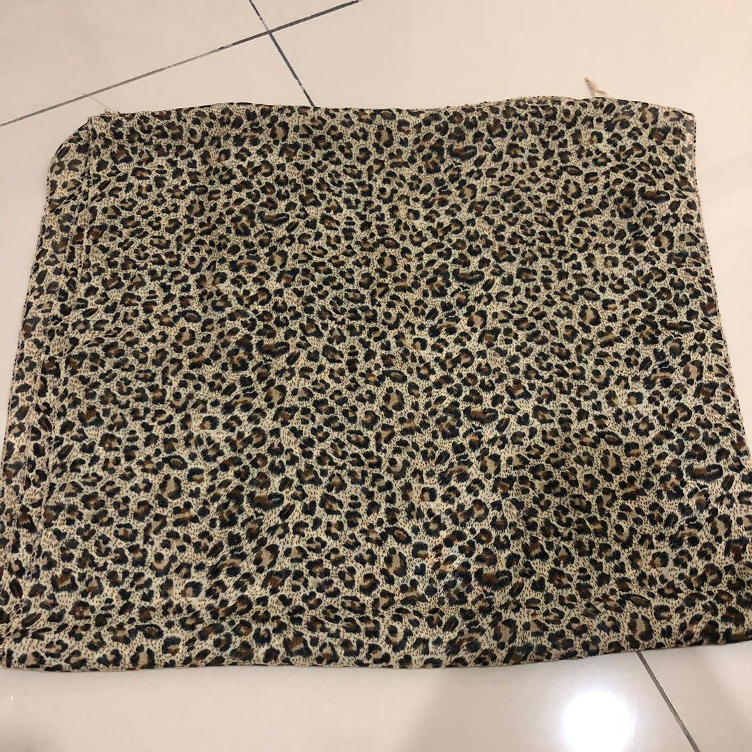Leopard print scarf, Women's Fashion, Watches & Accessories, Scarves on
